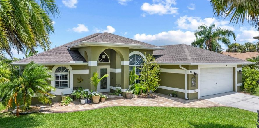 Villa ou maison à Cape Coral, Floride 3 chambres, 193.42 m2 № 2361418