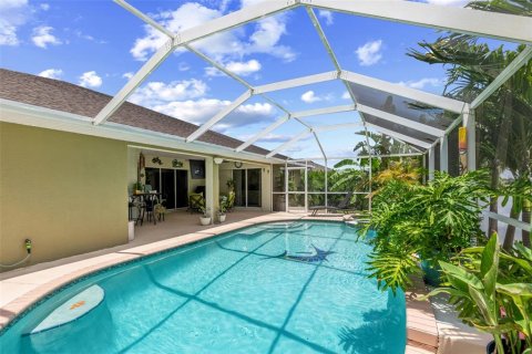 Villa ou maison à vendre à Cape Coral, Floride: 3 chambres, 193.42 m2 № 2361418 - photo 26