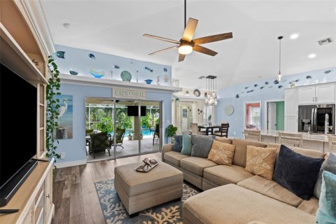 Villa ou maison à vendre à Cape Coral, Floride: 3 chambres, 193.42 m2 № 2361418 - photo 7