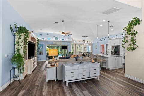 Villa ou maison à vendre à Cape Coral, Floride: 3 chambres, 193.42 m2 № 2361418 - photo 5