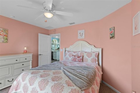 Villa ou maison à vendre à Cape Coral, Floride: 3 chambres, 193.42 m2 № 2361418 - photo 21