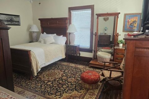 House in Crescent City, Florida 2 bedrooms, 195.09 sq.m. № 2403715 - photo 8