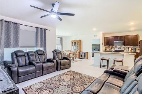 House in Davenport, Florida 3 bedrooms, 160.26 sq.m. № 1881129 - photo 19