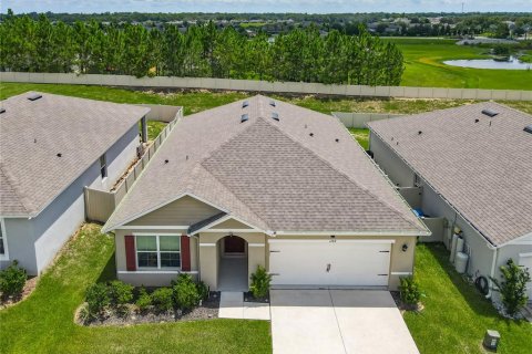 House in Davenport, Florida 3 bedrooms, 160.26 sq.m. № 1881129 - photo 2