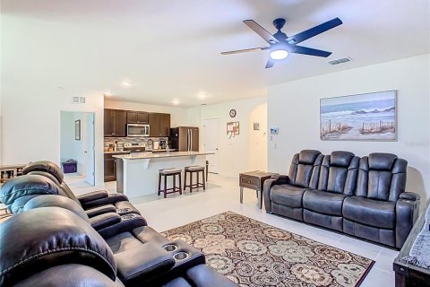 House in Davenport, Florida 3 bedrooms, 160.26 sq.m. № 1881129 - photo 20