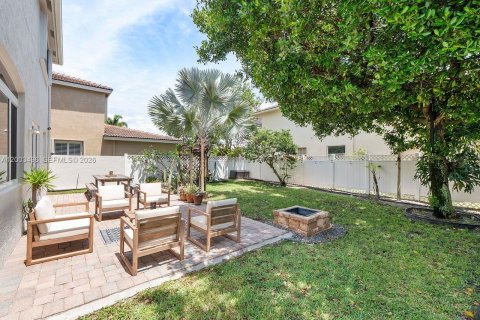 House in Delray Beach, Florida 4 bedrooms, 227.98 sq.m. № 2068856 - photo 8