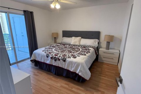 Copropriété à vendre à Sunny Isles Beach, Floride: 2 chambres, 123.56 m2 № 1978295 - photo 13