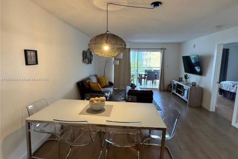 Copropriété à vendre à Sunny Isles Beach, Floride: 2 chambres, 123.56 m2 № 1978295 - photo 9