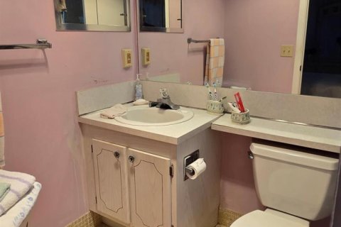 Condo in Deerfield Beach, Florida, 1 bedroom  № 2154019 - photo 12