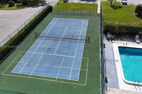 Townhouse in West Palm Beach, Florida 3 bedrooms, 121.05 sq.m. № 1925619 - photo 29