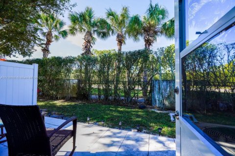 Townhouse in West Palm Beach, Florida 3 bedrooms, 121.05 sq.m. № 1925619 - photo 18