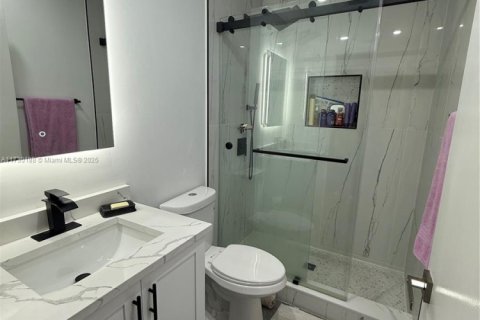 Townhouse in West Palm Beach, Florida 3 bedrooms, 121.05 sq.m. № 1925619 - photo 26