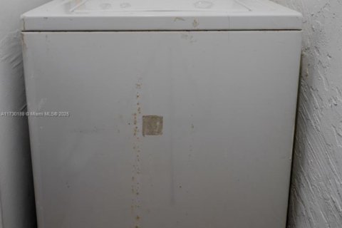 Townhouse in West Palm Beach, Florida 3 bedrooms, 121.05 sq.m. № 1925619 - photo 15