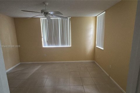 Copropriété à louer à Miramar, Floride: 1 chambre, 61.78 m2 № 1887312 - photo 7