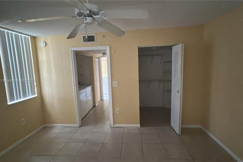 Copropriété à louer à Miramar, Floride: 1 chambre, 61.78 m2 № 1887312 - photo 8