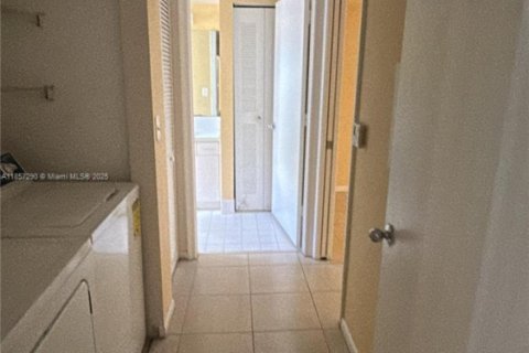 Copropriété à louer à Miramar, Floride: 1 chambre, 61.78 m2 № 1887312 - photo 6