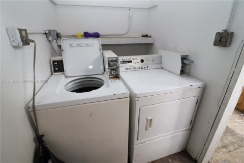 Villa ou maison à louer à Fort Lauderdale, Floride: 1 chambre, 57.6 m2 № 1992442 - photo 25