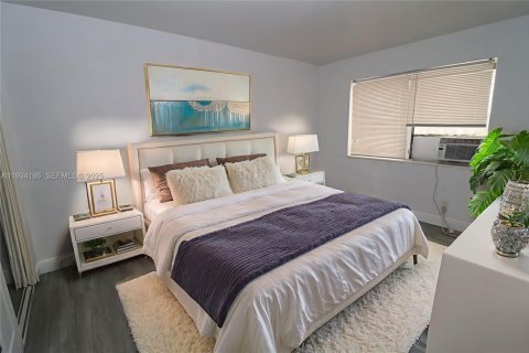 Villa ou maison à louer à Fort Lauderdale, Floride: 1 chambre, 57.6 m2 № 1992442 - photo 5