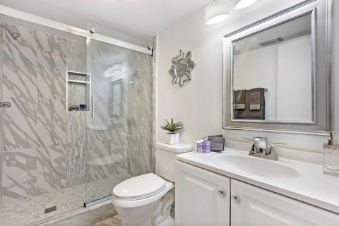 Condo in Boynton Beach, Florida, 2 bedrooms  № 2401226 - photo 9