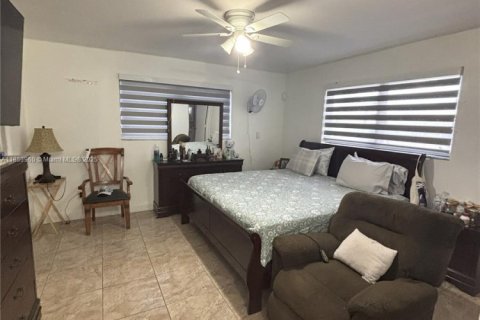 Casa en venta en Cutler Bay, Florida, 4 dormitorios, 202.16 m2 № 1874843 - foto 12