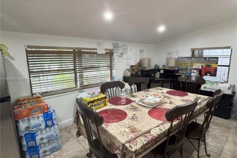Casa en venta en Cutler Bay, Florida, 4 dormitorios, 202.16 m2 № 1874843 - foto 10