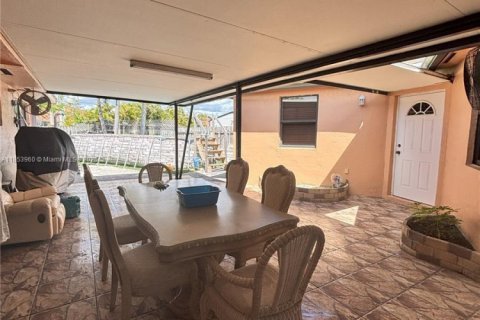 Casa en venta en Cutler Bay, Florida, 4 dormitorios, 202.16 m2 № 1874843 - foto 21