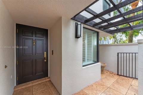 Купить таунхаус в Майами, Флорида 3 спальни, 197.14м2, № 2007384 - фото 27