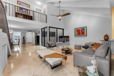Купить таунхаус в Майами, Флорида 3 спальни, 197.14м2, № 2007384 - фото 7