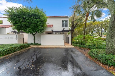 Купить таунхаус в Майами, Флорида 3 спальни, 197.14м2, № 2007384 - фото 25