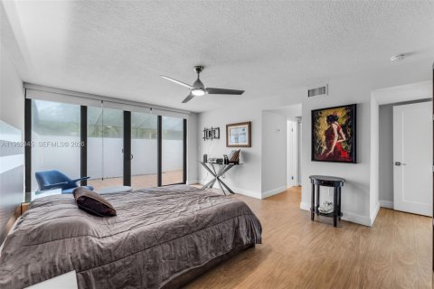 Купить таунхаус в Майами, Флорида 3 спальни, 197.14м2, № 2007384 - фото 11