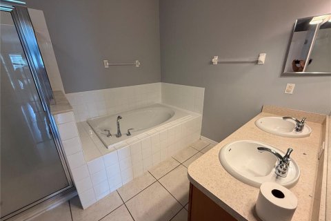 Casa en alquiler en Ruskin, Florida, 4 dormitorios, 175.21 m2 № 1909461 - foto 16