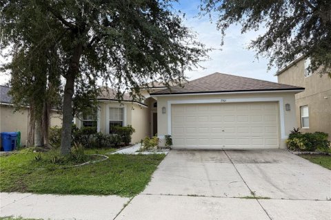 Casa en alquiler en Ruskin, Florida, 4 dormitorios, 175.21 m2 № 1909461 - foto 1