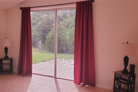 Casa en alquiler en Kissimmee, Florida, 4 dormitorios, 171.13 m2 № 2150199 - foto 25