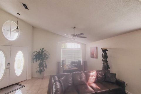 Casa en alquiler en Kissimmee, Florida, 4 dormitorios, 171.13 m2 № 2150199 - foto 15