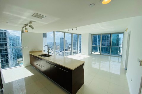 Condominio en venta en Miami, Florida, 2 dormitorios, 108.51 m2 № 2082758 - foto 3