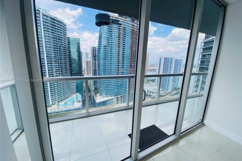 Condominio en venta en Miami, Florida, 2 dormitorios, 108.51 m2 № 2082758 - foto 19