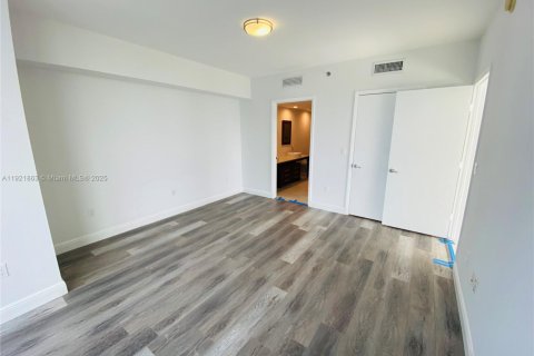 Condominio en venta en Miami, Florida, 2 dormitorios, 108.51 m2 № 2082758 - foto 10