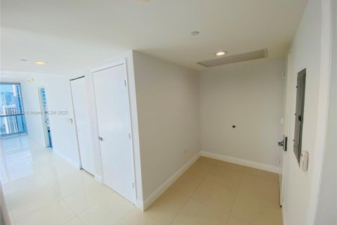 Condominio en venta en Miami, Florida, 2 dormitorios, 108.51 m2 № 2082758 - foto 17