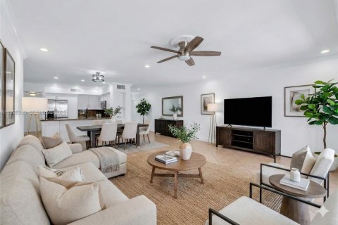 Condo in Miami Lakes, Florida, 3 bedrooms № 1989646 - photo 9