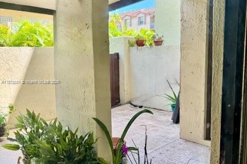 Condominio en venta en Miami, Florida, 2 dormitorios, 93.37 m2 № 1927544 - foto 7