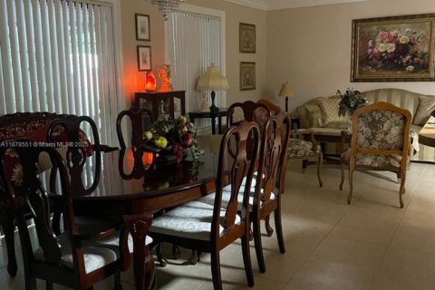 Condominio en venta en Miami, Florida, 2 dormitorios, 93.37 m2 № 1927544 - foto 21