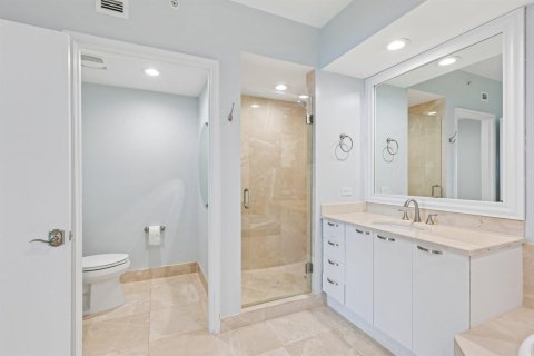 Condo in Riviera Beach, Florida, 2 bedrooms  № 2250775 - photo 23