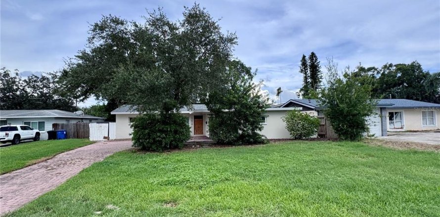Villa ou maison à Saint Petersburg, Floride 3 chambres, 110.65 m2 № 2415572