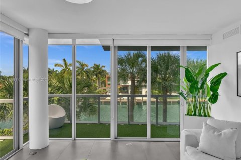 Condo in Bay Harbor Islands, Florida, 3 bedrooms  № 1825462 - photo 4