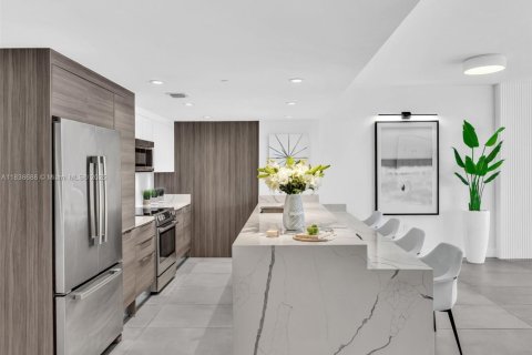Condo in Bay Harbor Islands, Florida, 3 bedrooms  № 1825462 - photo 8