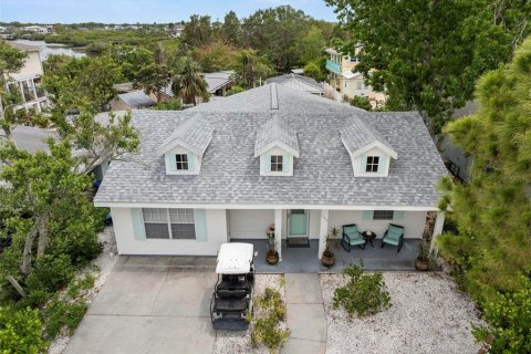 House in Palm Harbor, Florida 4 bedrooms, 153.85 sq.m. № 1765883 - photo 28