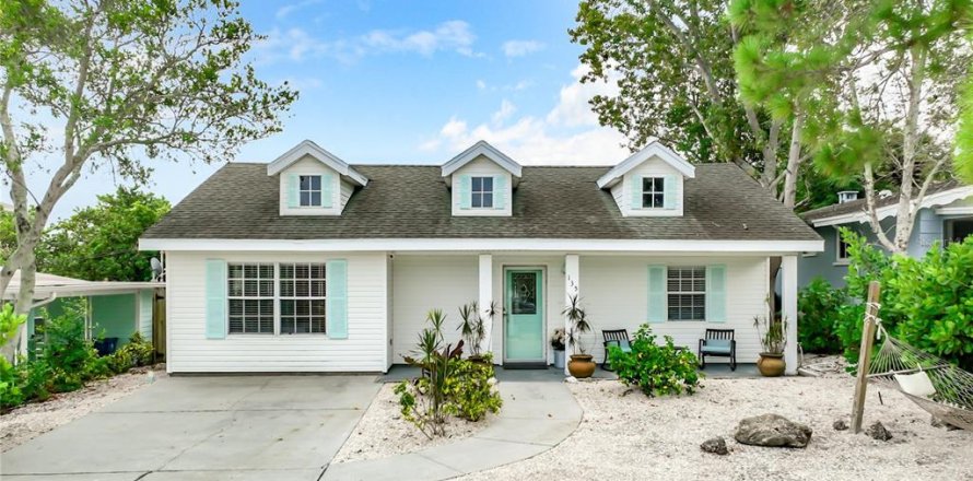 House in Palm Harbor, Florida 4 bedrooms, 153.85 sq.m. № 1765883