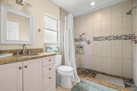 House in Palm Harbor, Florida 4 bedrooms, 153.85 sq.m. № 1765883 - photo 6