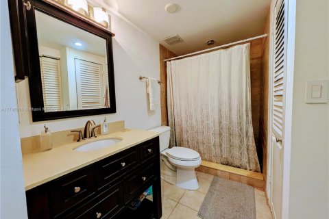 Condo in Lauderhill, Florida, 1 bedroom  № 1842643 - photo 17