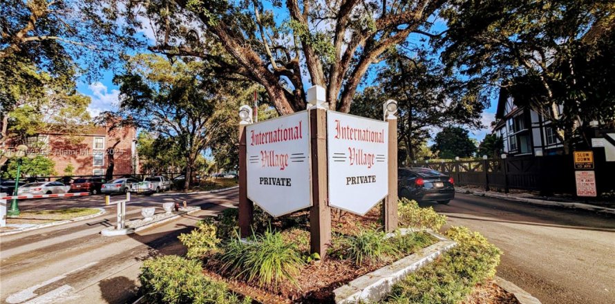 Condo in Lauderhill, Florida, 1 bedroom  № 1842643